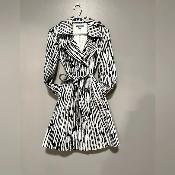 Baia Jackets & Blazers - Baia Black and White Trench Coat size XS